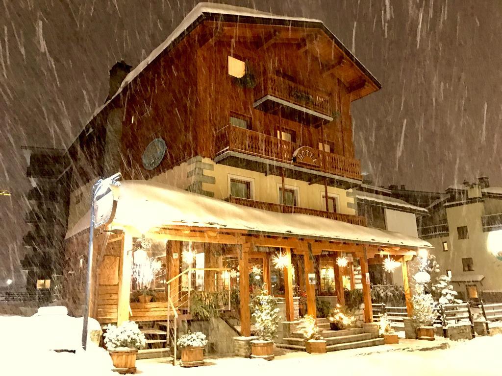 Hotel Mignon Брей-Червиния Экстерьер фото